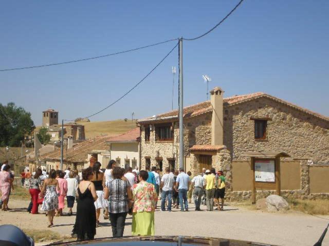 Camino Del Prado Pension Santa Maria la Real de Nieva Buitenkant foto
