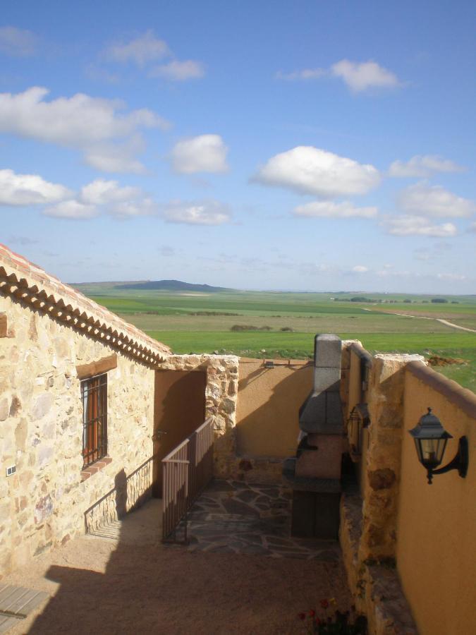 Camino Del Prado Pension Santa Maria la Real de Nieva Buitenkant foto